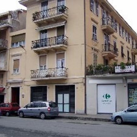 Albergo Villagrande Varazze Extérieur photo